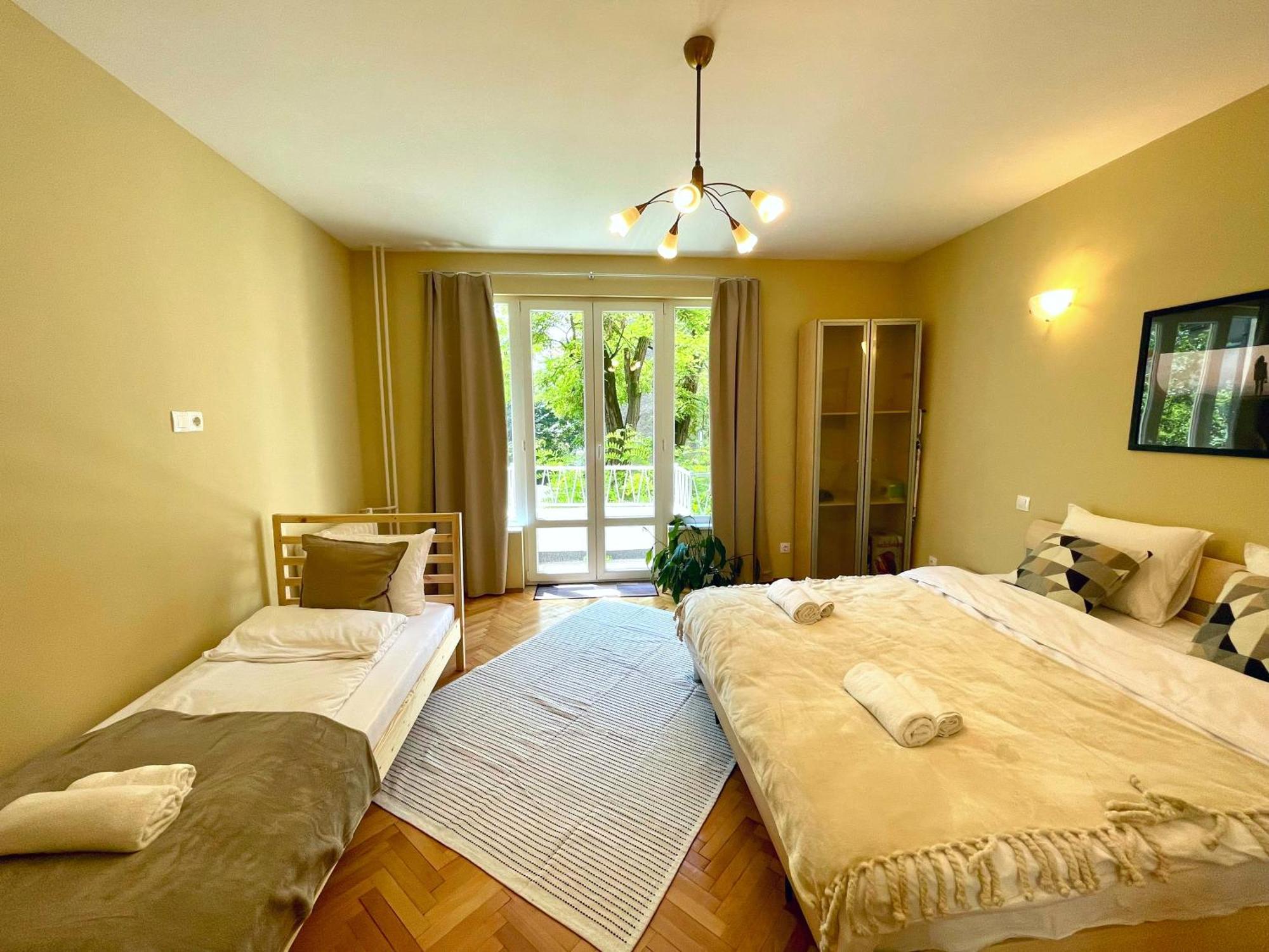 Bohemian Bright & Calm 2Br - Top Center - Private Balcony София Экстерьер фото